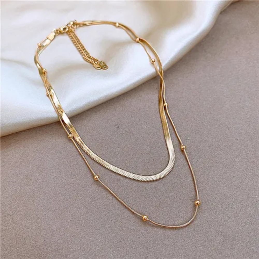 Titanium Steel Leyered Necklaces, Minimalist Style, Gold. - Picture 4 of 7